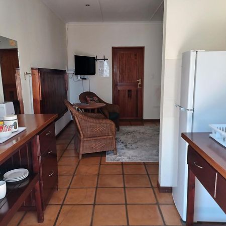 Aant Dorpseind Hotell Vanrhynsdorp Exteriör bild